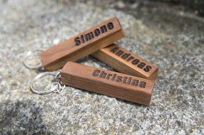 Schlüsselanhänger aus Walnussholz