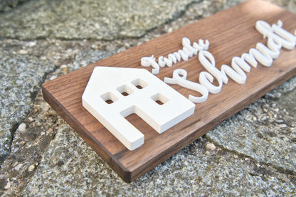 Türschild aus Walnussholz